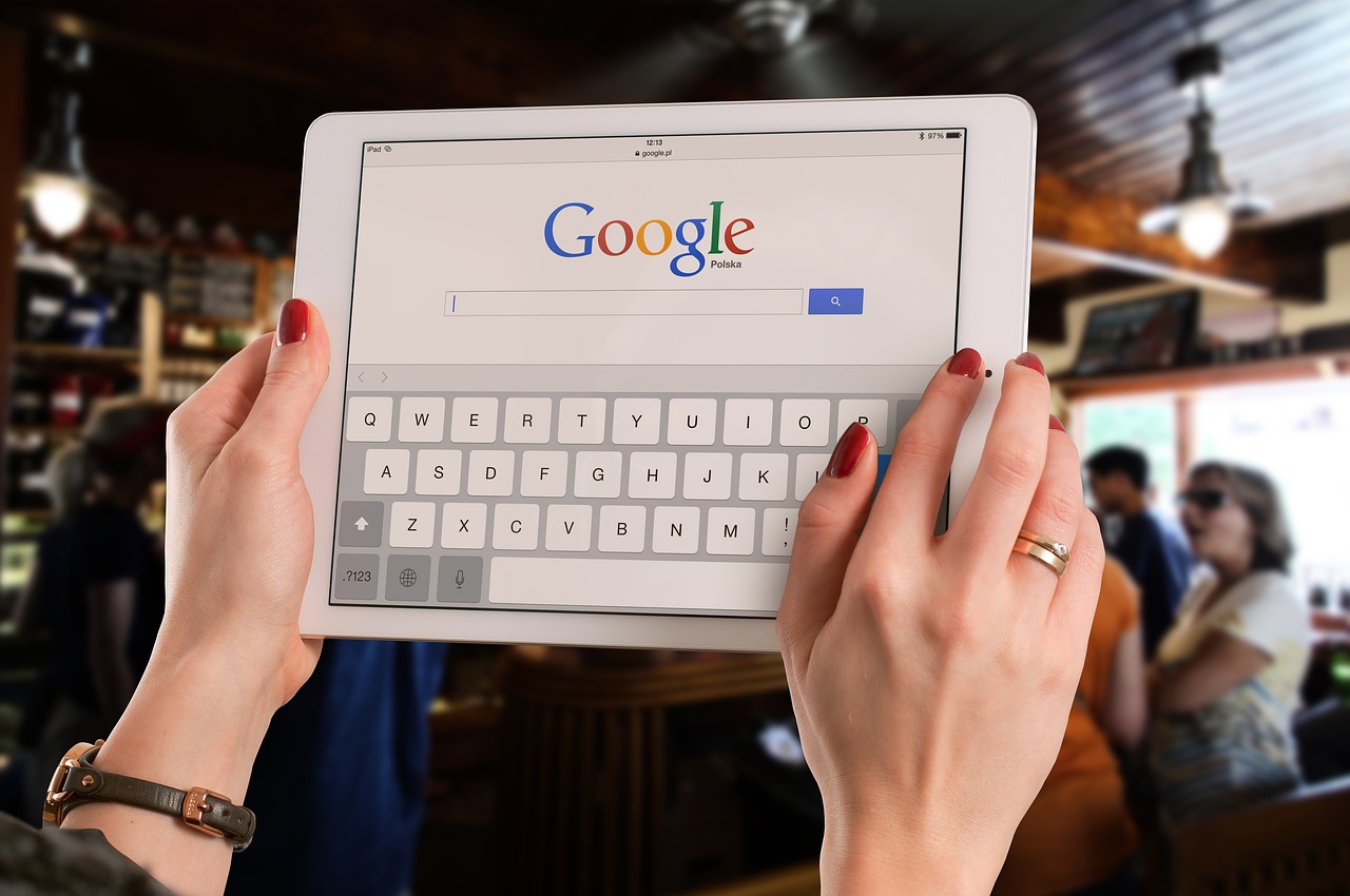 découvrez comment les algorithmes de google fonctionnent et influencent le classement des sites web. apprenez les dernières mises à jour et stratégies pour optimiser votre visibilité en ligne.