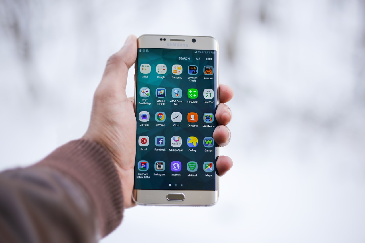 découvrez l'importance de l'optimisation mobile pour améliorer l'expérience utilisateur, augmenter le trafic et booster votre seo. apprenez les meilleures pratiques pour rendre votre site adapté aux dispositifs mobiles.