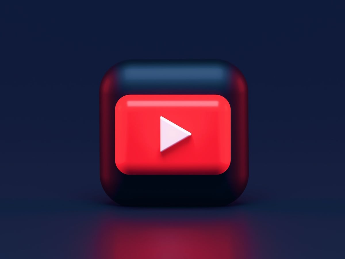 SEO et Rumeurs : Plongée dans le Format Audio et les Secrets de YouTube